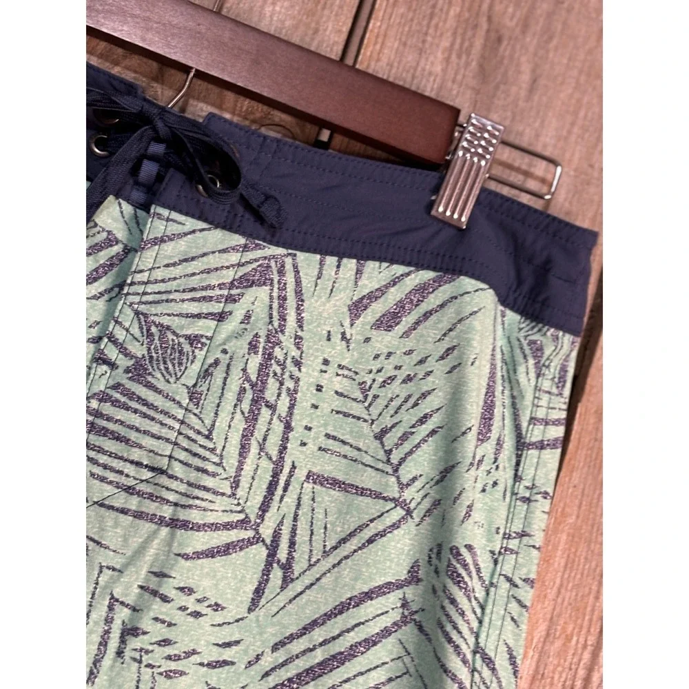 Patagonia Mens Stretch Planing‎ Board Shorts 30 Palm Leaf STY86543 SP19